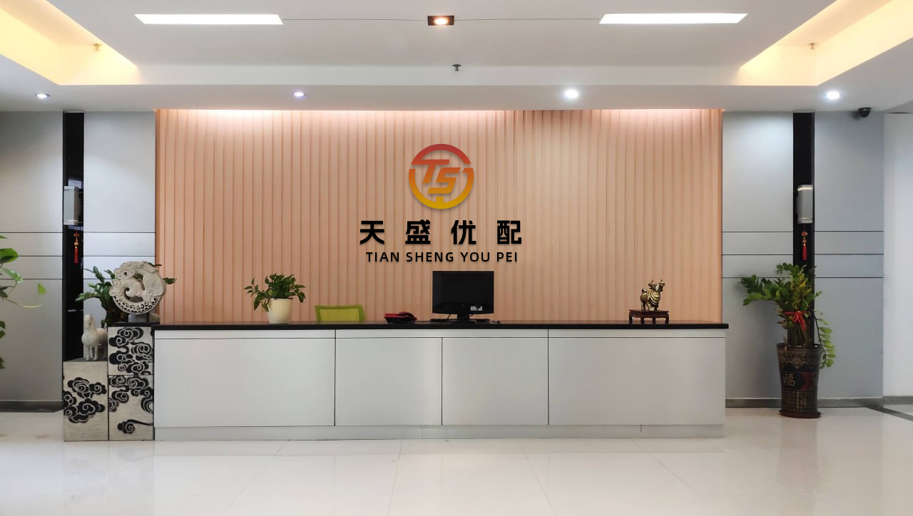 芝麻配资 “当口急的人吃东西时...？”哈哈哈心急吃不了热豆腐具象化了！_烙铁_什么_嘴里塞